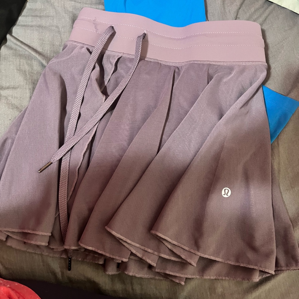Lululemon Athletica Mauve Skirt with Drawstring